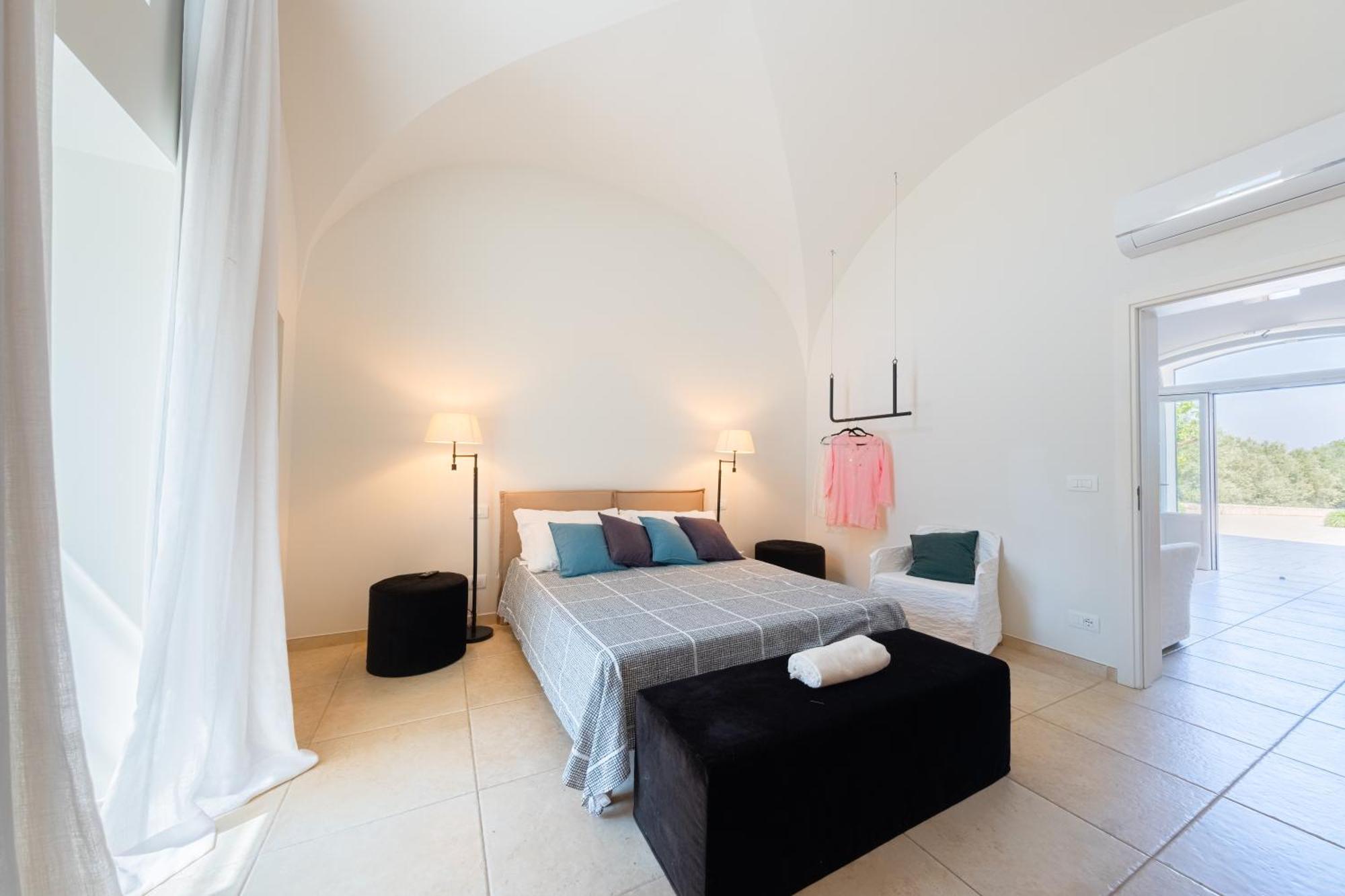 Pati Design Apartments - With Private Patio Or Terrace And Swimming Pool Monopoli Esterno foto